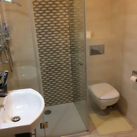 Apartament Strzelecka-lamp * Poznan